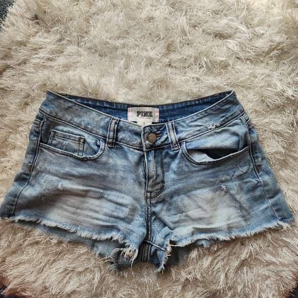 Victoria's Secret PINK Distressed Raw Hem Denim Shorts Size 2 - Picture 2 of 7